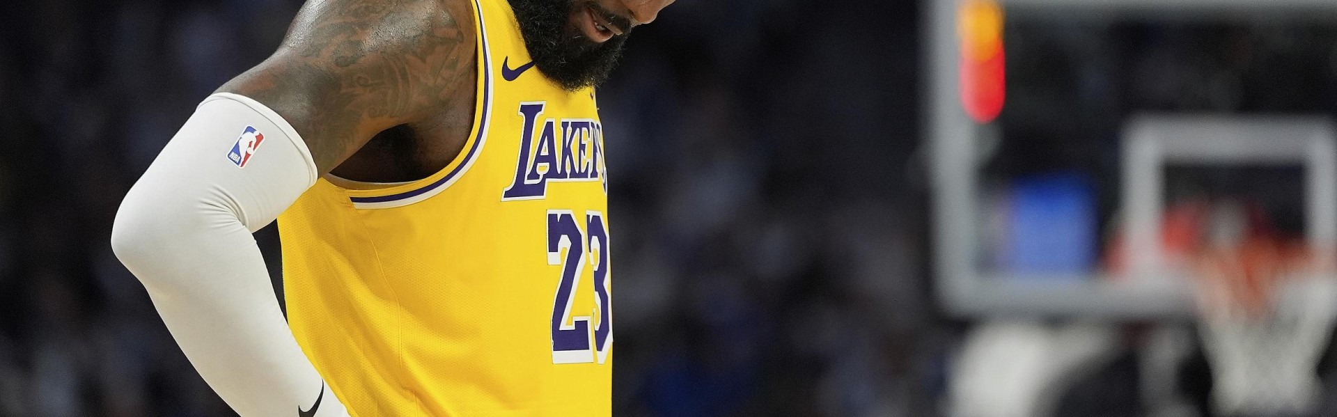 历史第一！詹姆斯与NBA中36.4%的球员当队友或有交锋