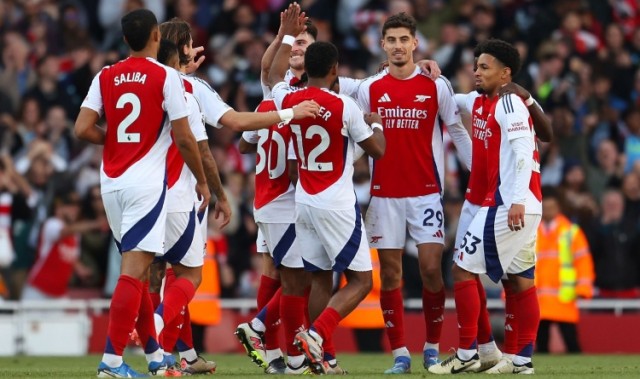 乐鱼官方-阿森纳赛季前瞻：争冠概率创新高，但两亿引援仍难解“连亚”魔咒