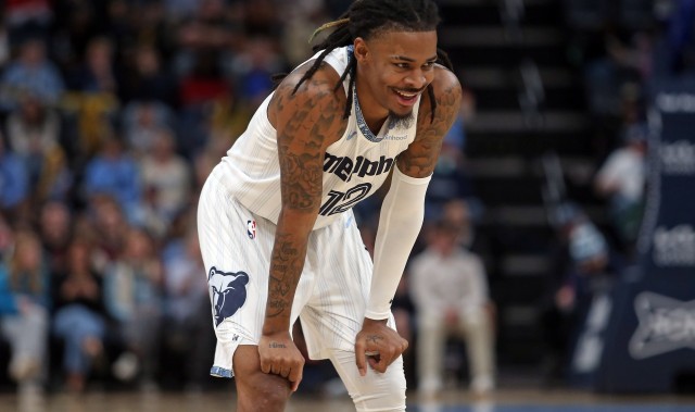 美记：太阳近几周在探索引进控卫的可能 候选为莫兰特&amp;三球&amp;吹杨