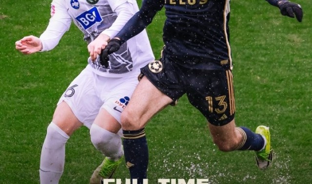 乐鱼网官网-托马斯·穆勒首发出战半场，温哥华白浪热身赛0-2不敌普莱西亚