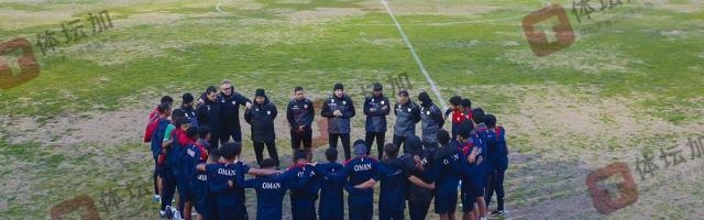 乐鱼网官网-U20国青结束克国拉练 28人抵达塔什干最后冲刺
