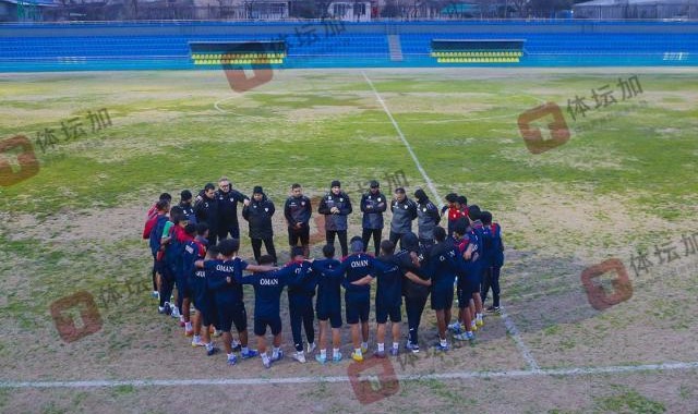 乐鱼网官网-U20国青结束克国拉练 28人抵达塔什干最后冲刺