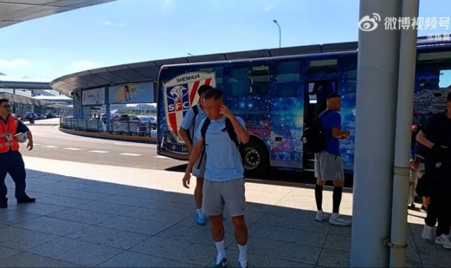 乐鱼网下载-记者：吴曦、李可、谢鹏飞随申花出征武汉，路易斯未随队